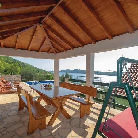 Two-bedroom Karbuni With Sea View 09 Apartman Prižba
