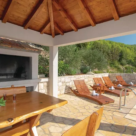 Two-bedroom Karbuni With Sea View 09 Apartman